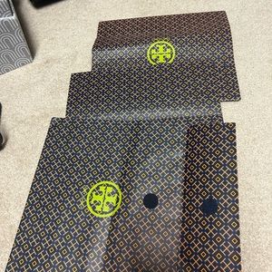 Tory Burch box/ pouch
